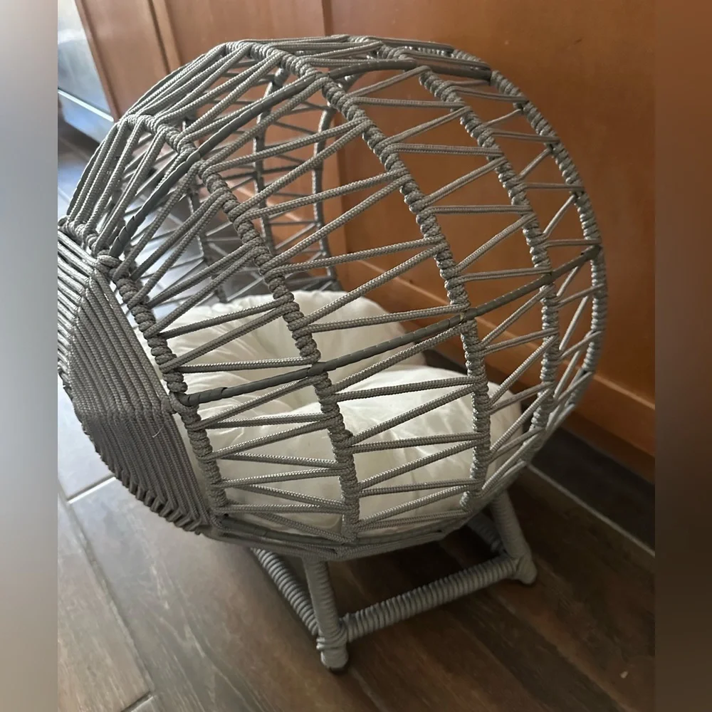 Pet bed